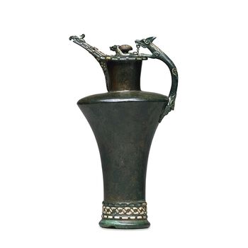 Dette er en av to keltiske bronsekanner som ble funnet i Basse-Yutz i Lorraine i Frankrike. Disse to kannene er fra den tidlige La Tène-tiden i Europa. Også i Norge var innflytelsen fra kelterne merkbar . Foto: British museum/ CC BY-NC-SA 4.0