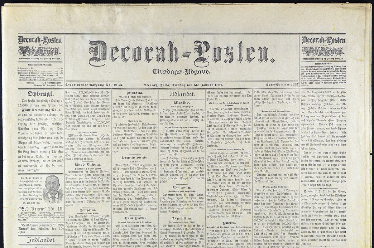 Fotografi av forsiden til "Decorah-Posten", en norsk-amerikansk avis