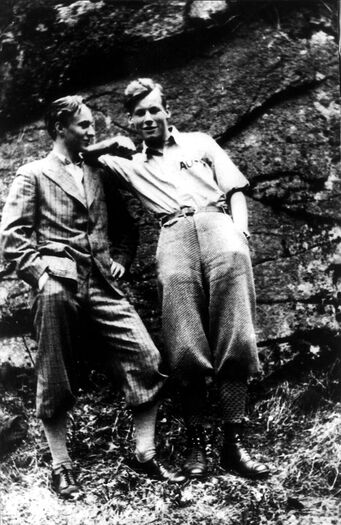 Dette er Willy Brandt, senere forbundskansler i Vest-Tyskland, som immigrant i Norge i 1933. Her sammen med Kurt Jonas, som senere giftet seg med Aase Lionæs. Hun var Nobelkomiteens leder da Willy Brandt fikk fredsprisen i 1971. Les mer om Willy Brandt og oppholdet i Norge . Foto: Aktuell/NTB scanpix