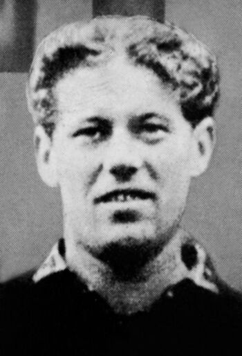 To av Landsorganisasjonens medlemmer ble henrettet av den tyske okkupasjonsmakten etter en stor og spontan streik i 1941. Formannen i bedriftsklubben til Skabo Jernbanevognfabrikk på Skøyen, Rolf Wickstrøm, var en av de to som ble henrettet. Den andre var LOs reelle leder, Viggo Hansteen. Les mer om hvorfor den tyske okkupasjonsmakten henrettet Wickstrøm og Hansteen . Foto: Aktuell/NTB scanpix