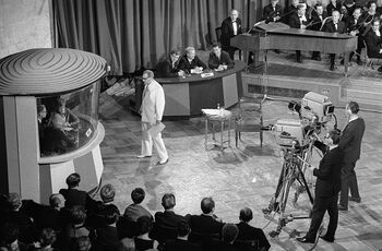 Finale i det nordiske musikkprogrammet «Kontrapunkt», 1968: Det svenske laget er i «tenkeboksen». Les mer om de tradisjonelle medienes storhetstid i Norge .&amp;#160;Foto: NTB scanpix