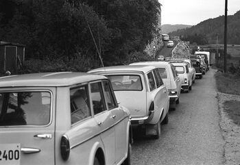 E-18, 9. august 1969. Bladet Aktuell skrev at E-18 «eller Sørlandske som den populært kalles», er «Ferieveien fremfor noen». Les mer om da bilismen slo gjennom i Norge . Foto: Per Ervik/Aktuell/NTB scanpix