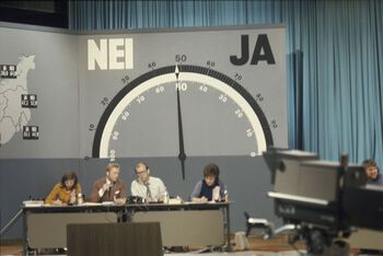 Her&amp;#160;er valgvaken i NRK under folkeavstemningen om norsk medlemskap i EF. De endelige tallene ble 53,5 prosent for nei-siden og 46,5 prosent for ja-siden. Les mer om debatten og folkeavstemningen om EF . Foto: NTB scanpix