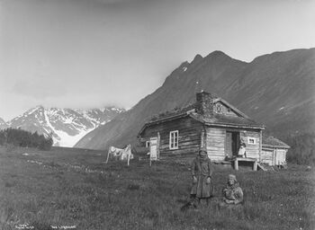 Foto: Anders Beer Wilse 1.7.1908. Tilhører Nasjonalbiblioteket. Fri lisens.&amp;#160;