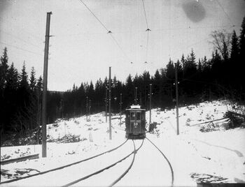 Holmenkollbanen i 1889. Fotograf: Vilhelm Haffner. Eier: Oslo Museum.