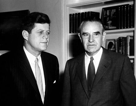 President J. F. Kennedy med Averell Harriman